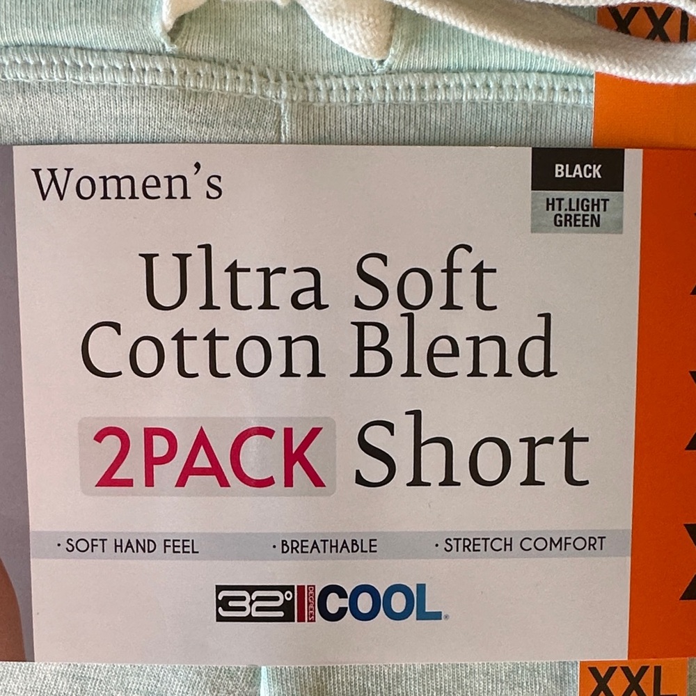 32 Degrees Women's Ultra Soft Cotton Blend Shorts - Light Green 2-Pack - Picture 2 of 8